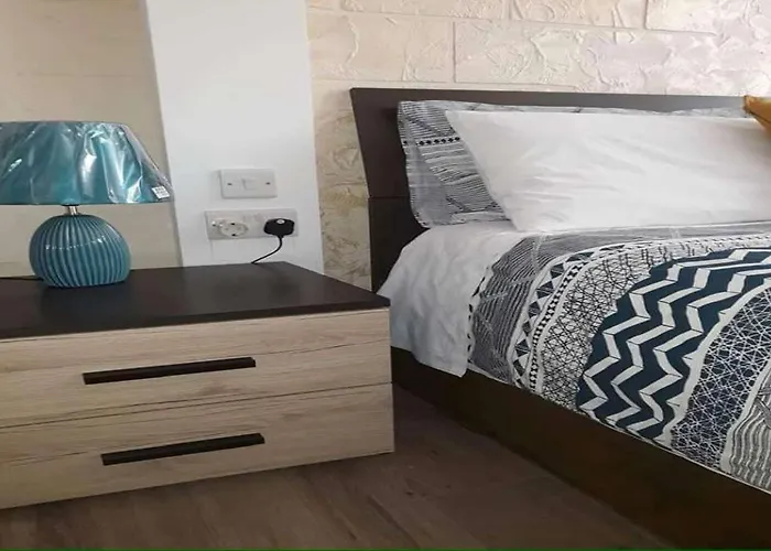 Charming Room In Peaceful Part Of Urban Valeta